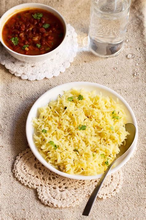 saffron-rice-recipe-yellow-rice-indian-style-dassanas image