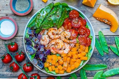 healthy-shrimp-salad-with-lettuce-and-roasted-veggies image