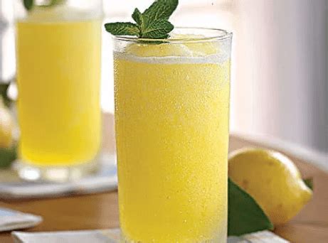 lemonade-slushies-recipe-3-lemonade-slushy image
