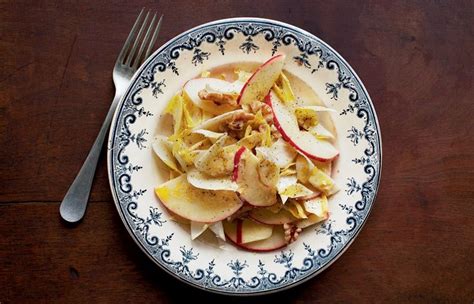 belgian-endive-and-walnut-salad-lidia image