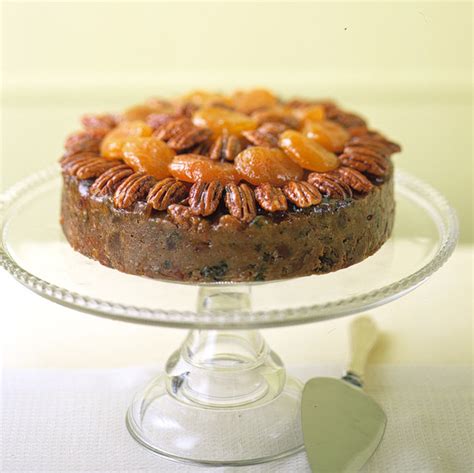 martha-stewarts-favorite-fruitcake-recipe-martha image