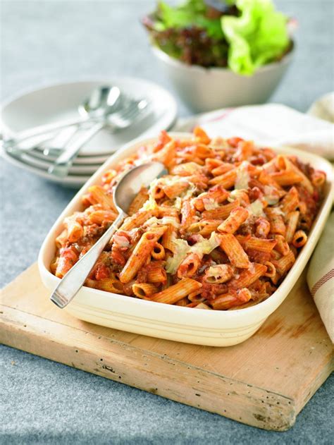beef-and-pasta-bake-healthy-food-guide image