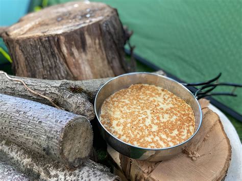 how-to-make-pancakes-while-camping image
