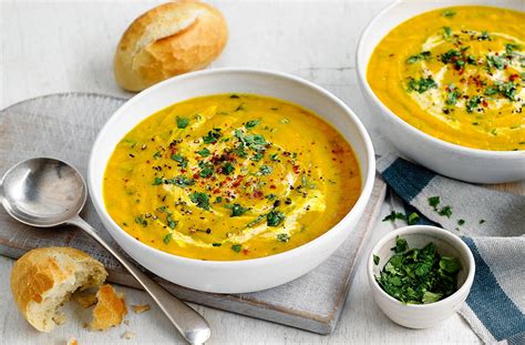 bens-mums-warming-carrot-and-coriander-soup image