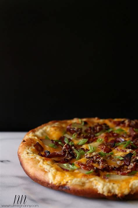 loaded-baked-potato-pizza-popular-in-connecticut image