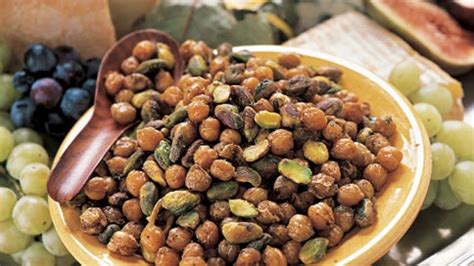 spicy-toasted-garbanzo-beans-and-pistachios image