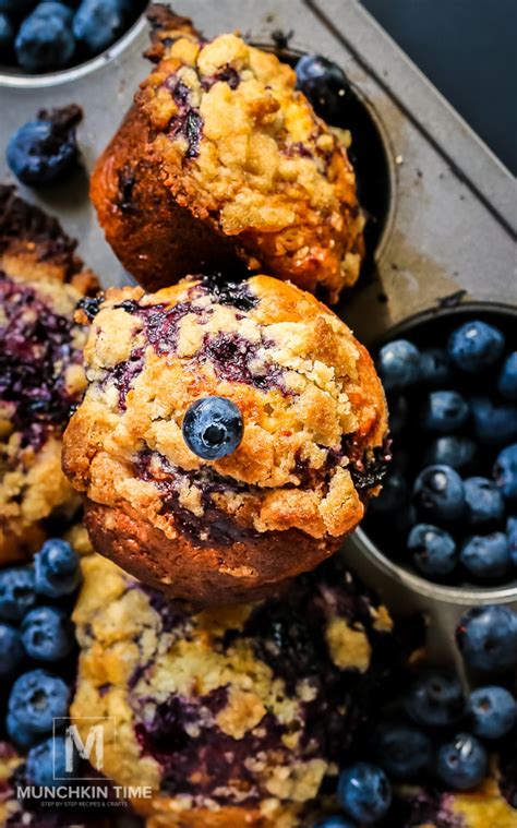 best-blueberry-muffin-recipe-with-crumb-topping image