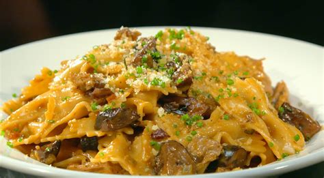 duck-confit-pasta-with-mushroom-sauce-as-seen-on image