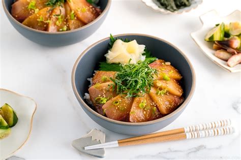 miso-marinated-hamachi-bowl-ハマチ漬け丼 image