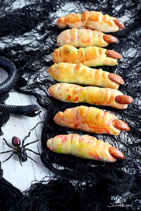witches-fingers-from-pizza-dough-julia image