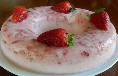old-fashioned-strawberry-bavarian-cream-a-hundred image