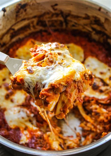 lazy-one-pot-lasagna-layers-of-happiness image