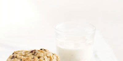 grandma-mollies-oatmeal-raisin-chocolate-chip-cookies image