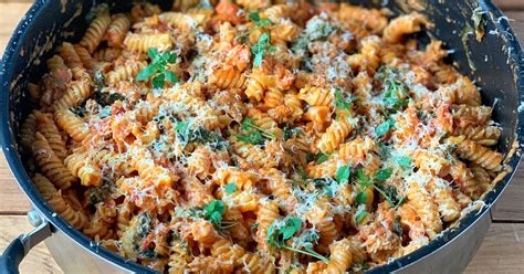 creamy-tomato-italian-sausage-pasta-vj-cooks image