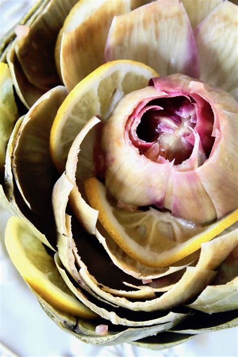 steamed-artichokes-with-lemon-beurre-blanc-cooking-on-the image