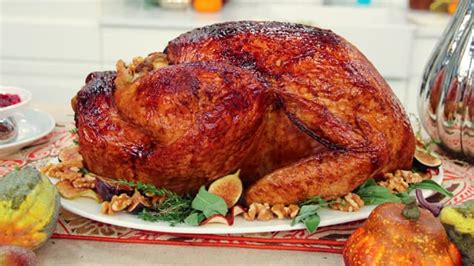roast-turkey-with-pear-and-walnut-stuffing-steven-and image
