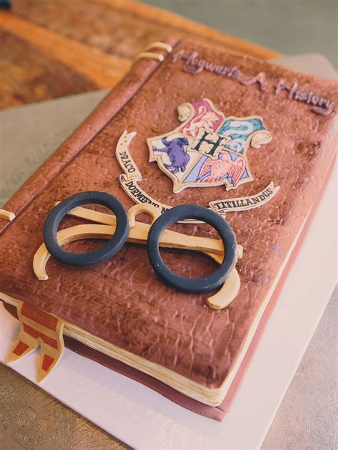 53-grooms-cake-ideas-for-a-personalized-touch-on-your image