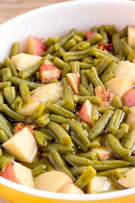 pressure-cooker-green-beans-southern-style-the image