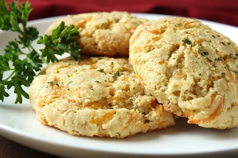 cheddar-bay-almond-flour-biscuits-delicious-as-it-looks image