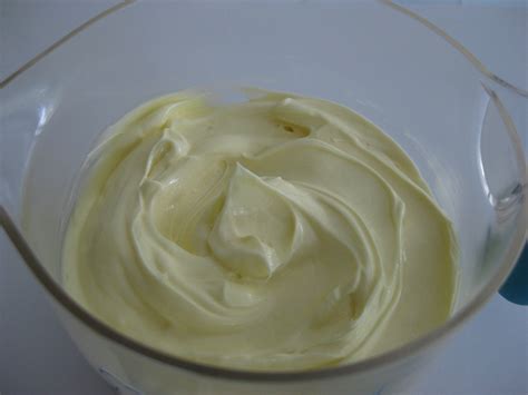 how-to-make-spreadable-butter-sustainableecho image