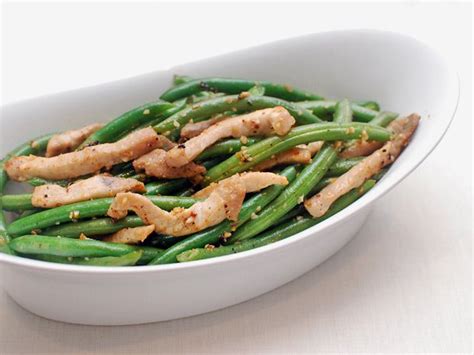 easy-stir-fried-pork-with-string-beans-recipe-serious-eats image