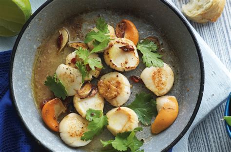 sizzling-spicy-scallops-dinner-recipes-goodtoknow image