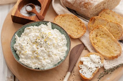 homemade-ricotta-cheese-recipe-with-buttermilk image