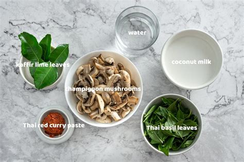 vegan-thai-red-curry-with-mushrooms-cooking-with image