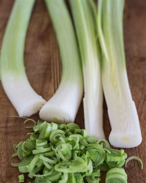 barley-pilaf-with-leeks-walnuts-and-broccoli-vegan image