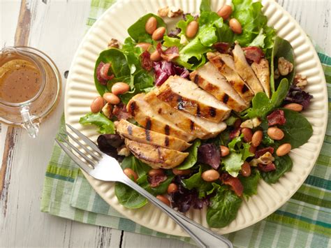grilled-chicken-and-bean-salad-sw-beans image
