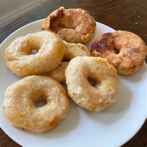 these-3-ingredient-air-fryer-doughnuts-are-the-easiest image