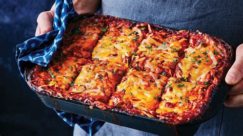 spicy-enchilada-lasagna-recipe-spicy-vegetarian-lasagna image