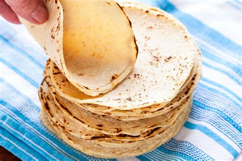 how-to-make-corn-tortillas-simply image