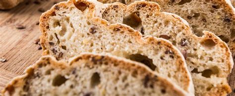 4-go-to-gluten-free-bread-recipes-bobs-red-mill image