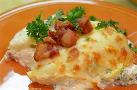 chicken-alfredo-gnocchi-bake-with-bacon-hot-rods image