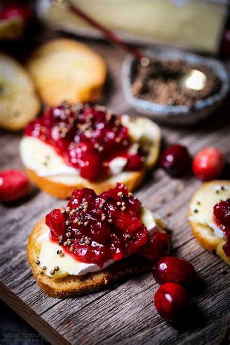 cranberry-chutney-and-brie-crostini-what-should-i image