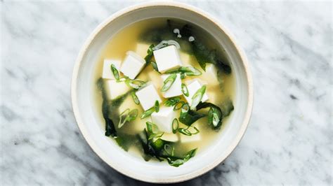 1-simple-miso-soup-recipe-5-ways-to-make-it-bon image