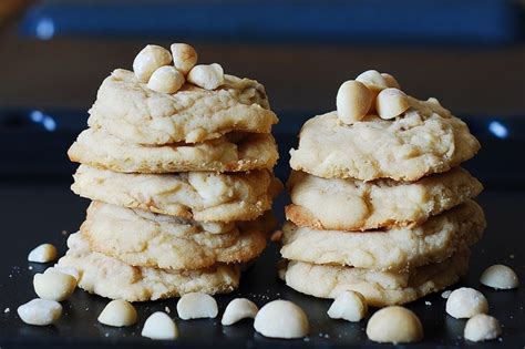 white-chocolate-chip-macadamia-nut-cookies-julias image