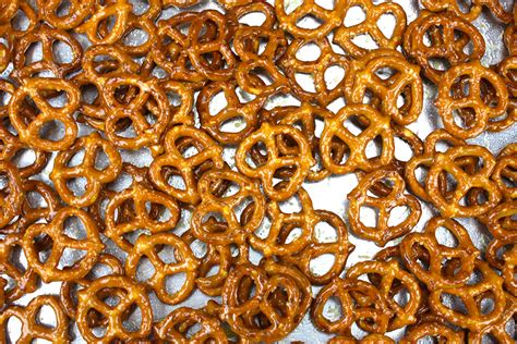 honey-mustard-pretzels-dont-sweat-the image