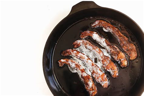 how-to-cook-bacon-in-a-cast-iron-skillet-field-company image