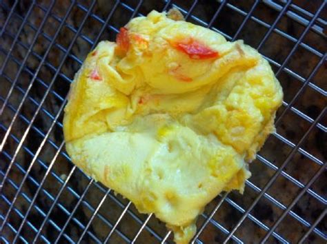 scrambled-egghamcheese-muffins image