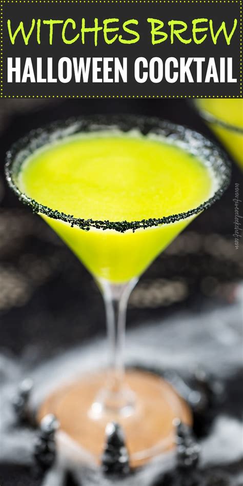 witches-brew-halloween-cocktail-the-chunky-chef image