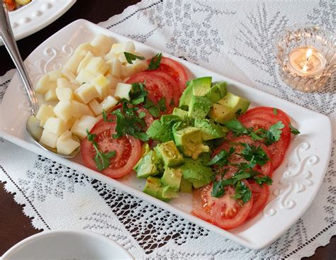cuban-style-avocado-salad-edible-communities image