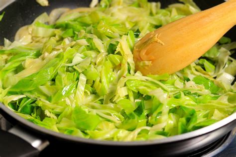 easy-skillet-cabbage-recipe-with-seasoned-sauce-the image