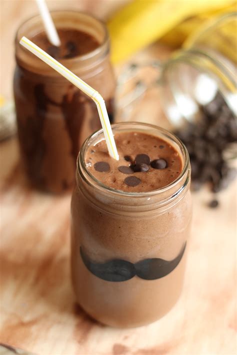 chocolate-banana-milkshakehealthy-and-not-so-healthy image