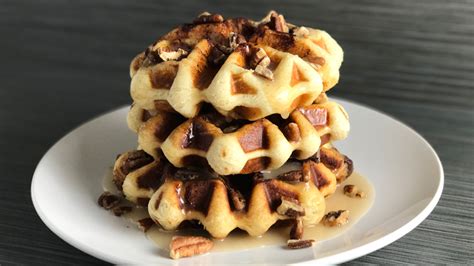 make-cinnamon-roll-waffles-in-your-waffle-iron image