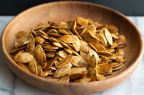 cajun-pumpkin-seeds-garlic-gold image