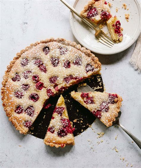 raspberry-almond-tart-with-frangipane-cream image