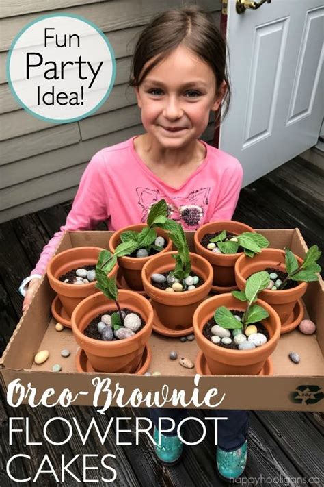 adorable-easy-oreo-brownie-flowerpot-cakes-happy image