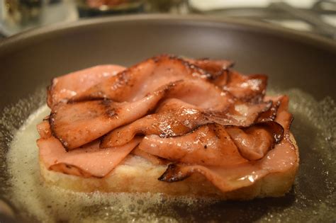grilled-fried-bologna-sandwich-mangialicious image